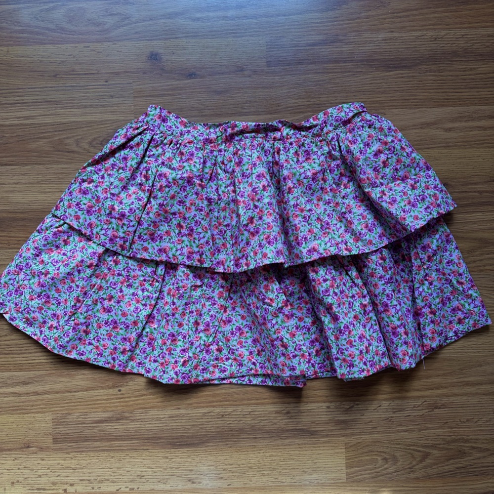 SHEIN Floral Puffy Mini Skirt 
Women’s Large